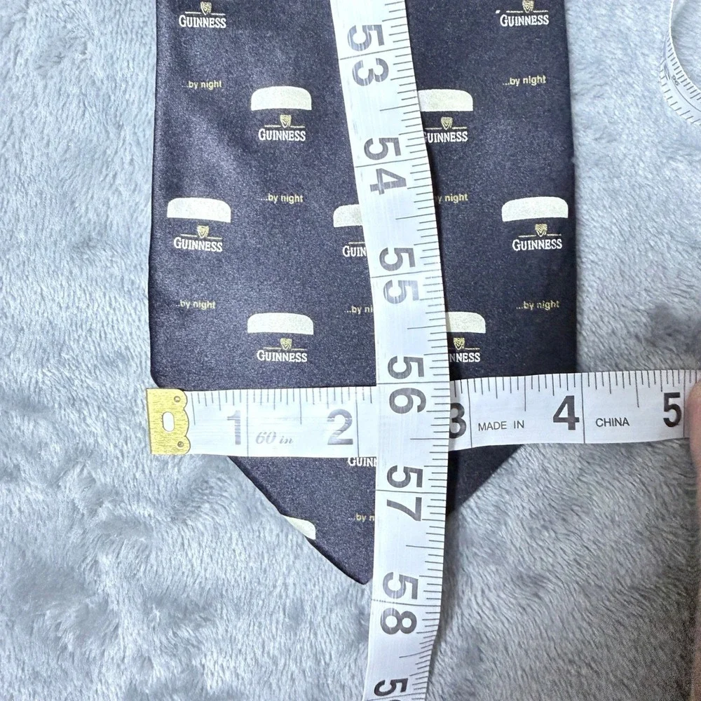 Guinness Official Merchandise Mens Black Silk Pint by Night Brewery Novelty Tie